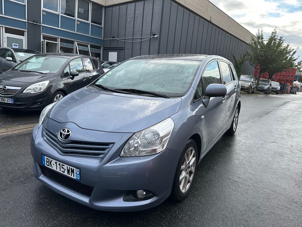 Toyota Verso 2.0 D-4D 126 CV édition 4XCARTE 