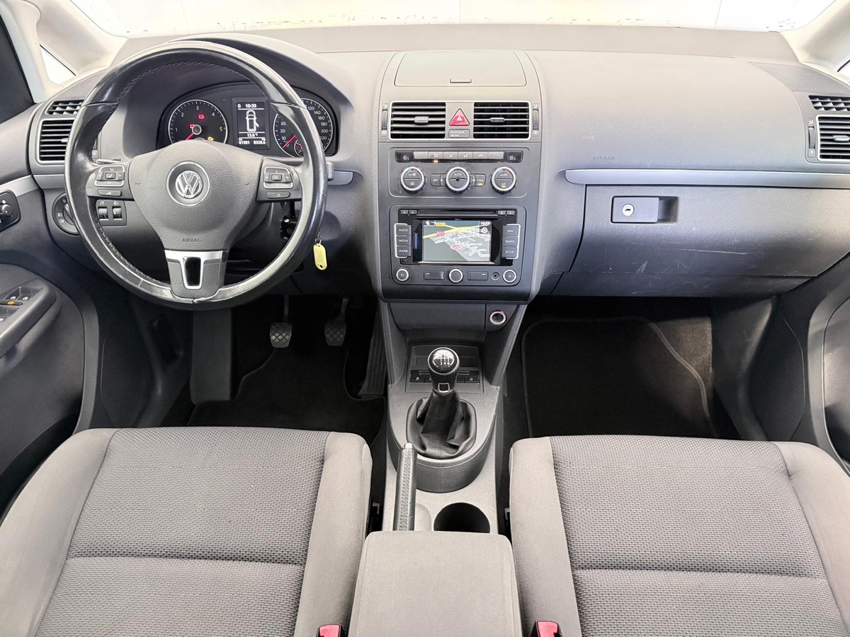 Volkswagen Touran 1.6 TDI 105  TRENDLINE 7 PLACES  PREMIERE MAIN