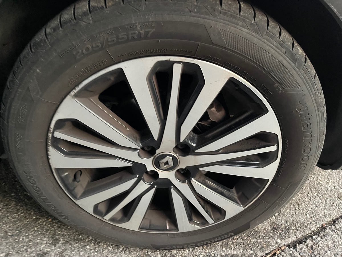 RENAULT Captur 1.5 DCI 110 CV / Initiale Paris /Phase 2 / Pack Bose /Attelage / Caméra /