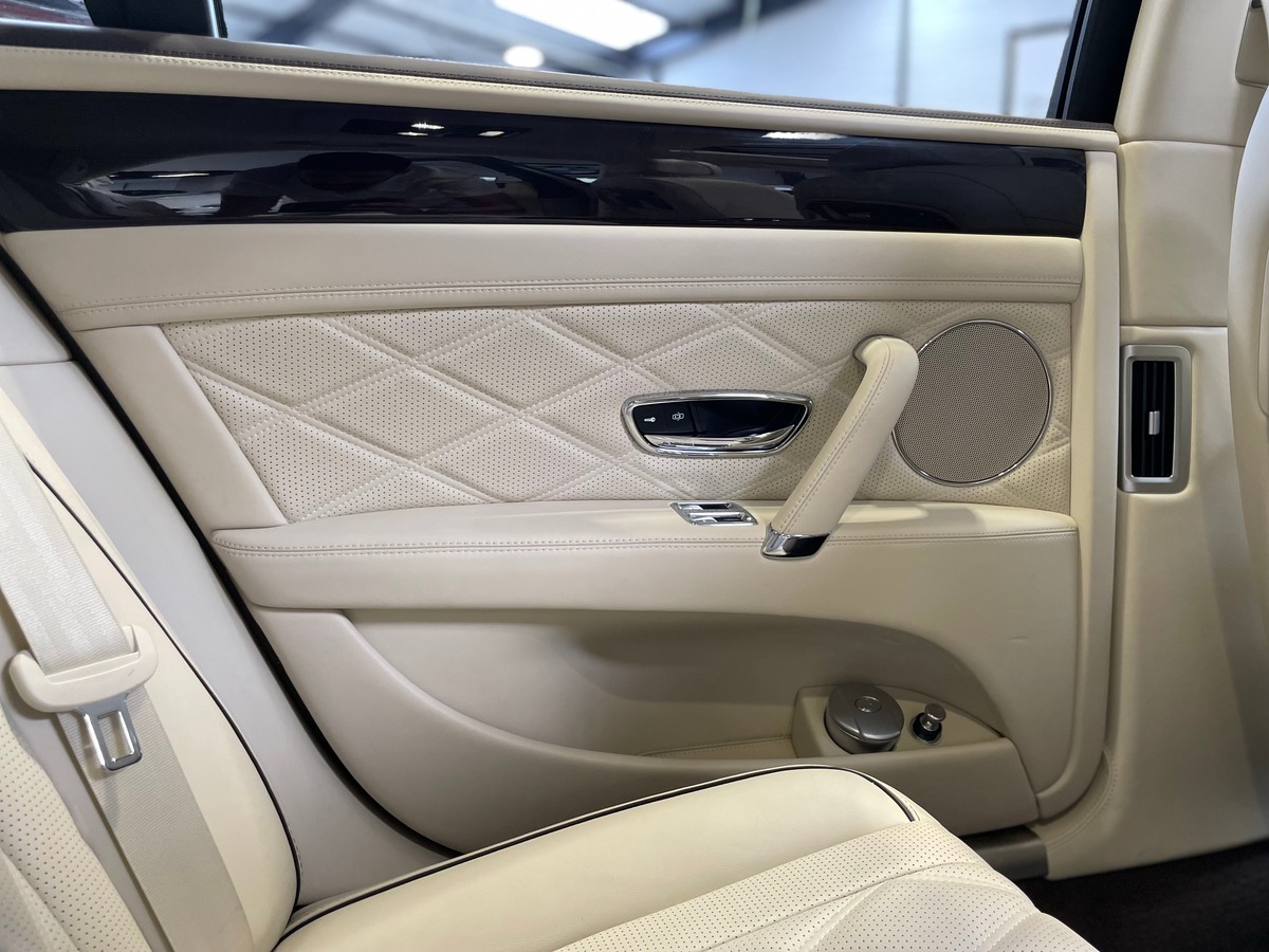 Bentley Flying Spur V8 507CH - ORIGINE CONCESSION MOUGINS - TO/SIEGES CHAUFF - ELECTRIQUES