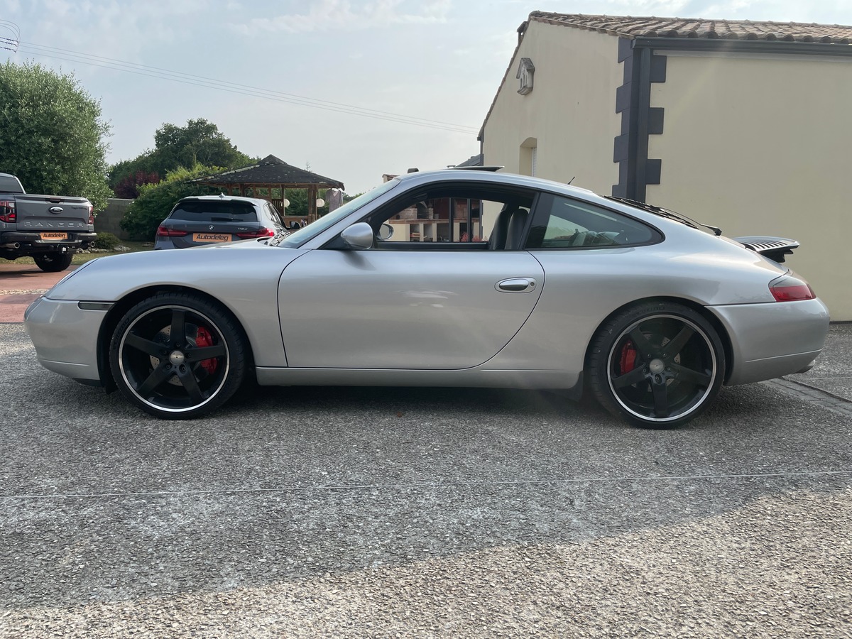 Porsche 911 Carrera coupé (996) 3.4L 301 CH