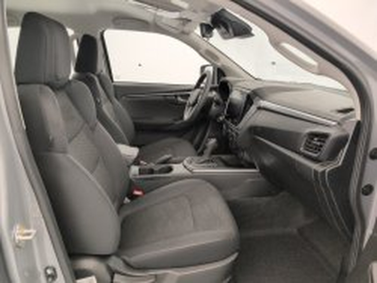 Isuzu D-max 163 ch | CREW CABINE A T EVOLUTION 4 places | Caméra de recul | Sièges avant chauffants