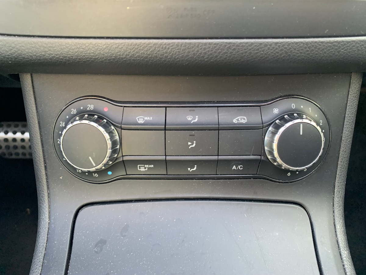 Mercedes-Benz Classe B 136 | Sport | Toit panoramique | Caméra recul | Régulateur | GPS | Attelage