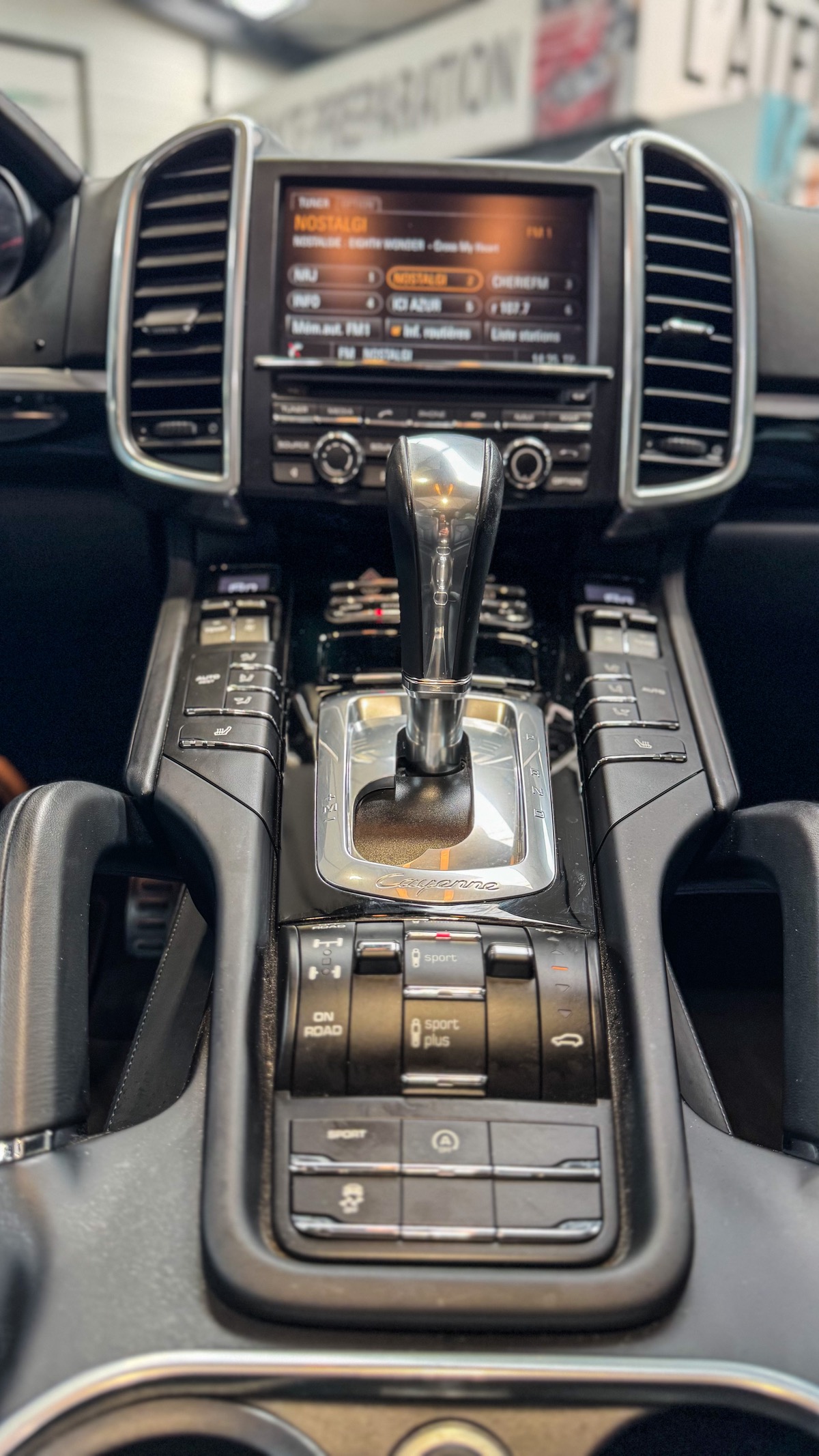 Porsche Cayenne II 3.0 V6 D 262 TIPTRONIC / TO /ENTRETIEN A JOUR 