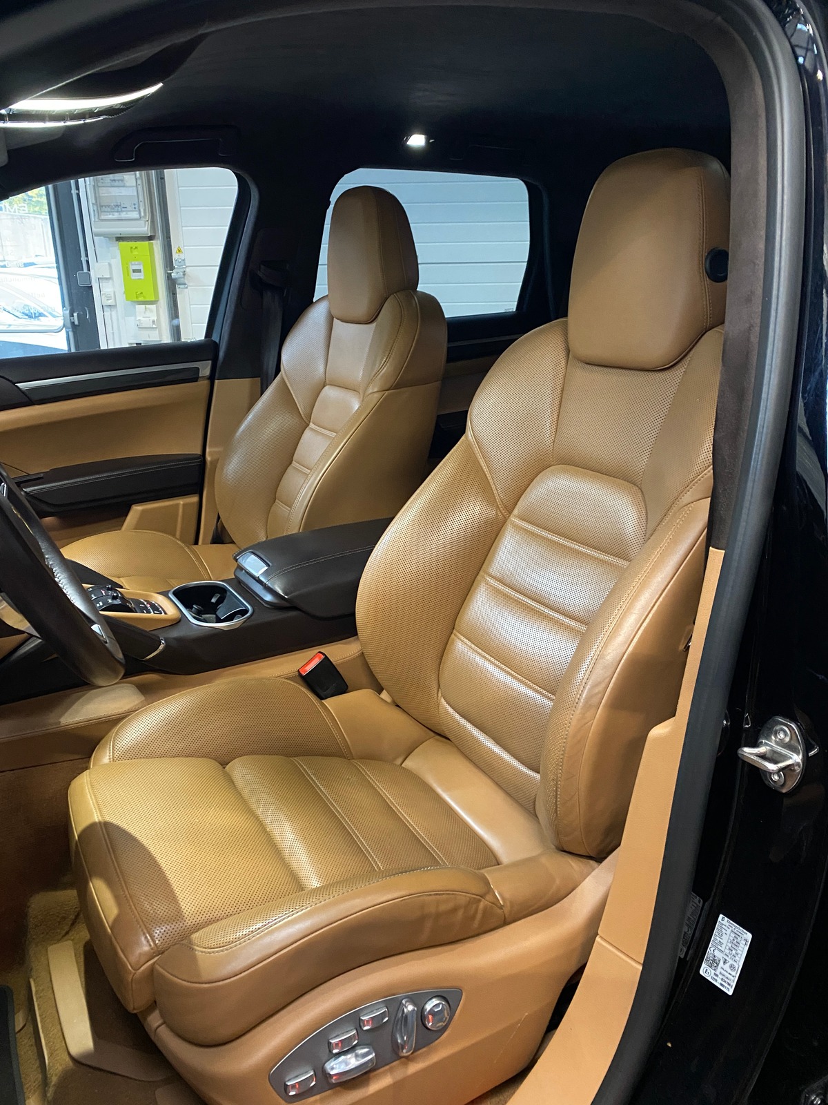 Porsche Cayenne TURBO 520 (958)