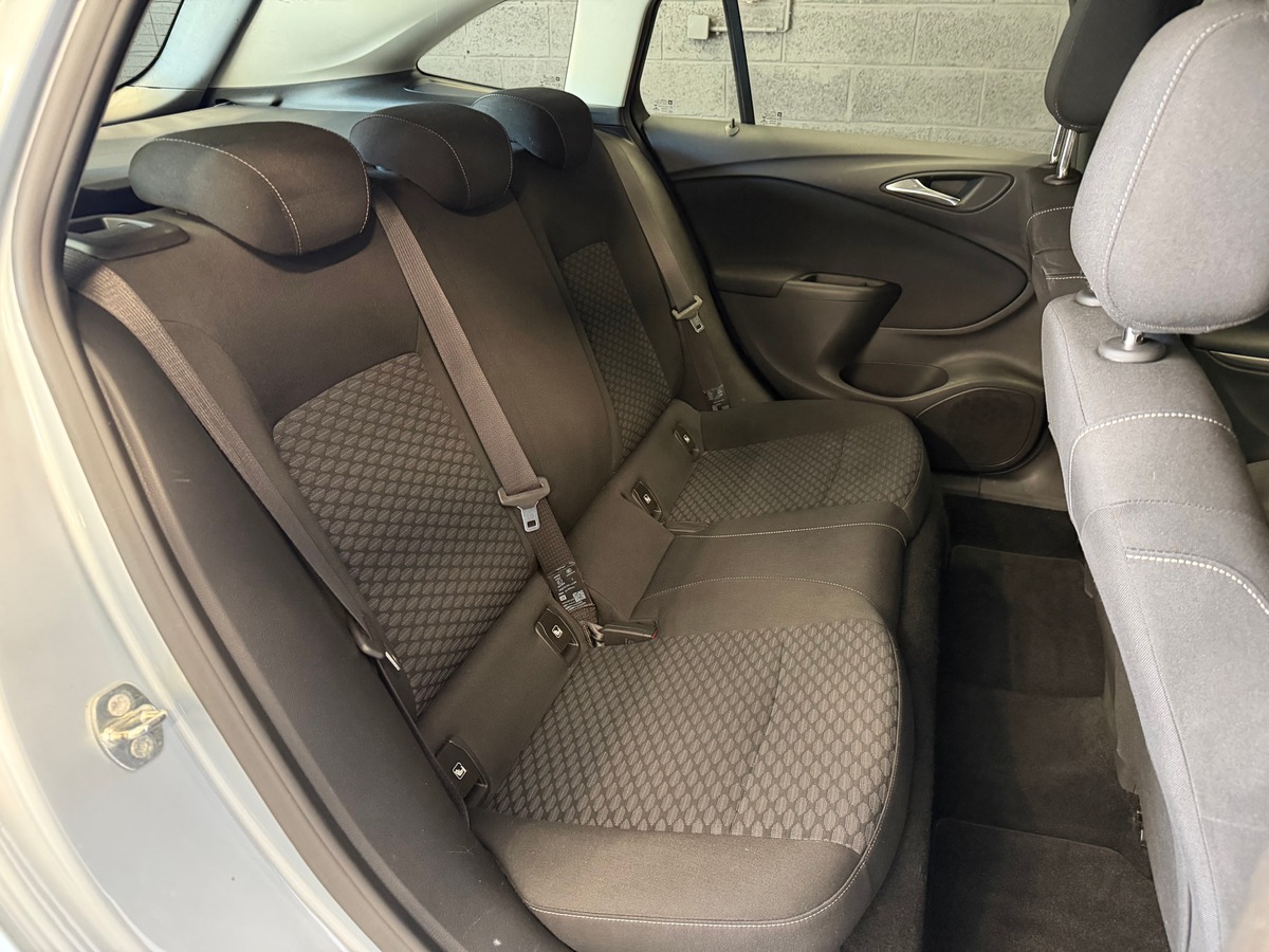 Opel Astra Tourer 1.6 cdti