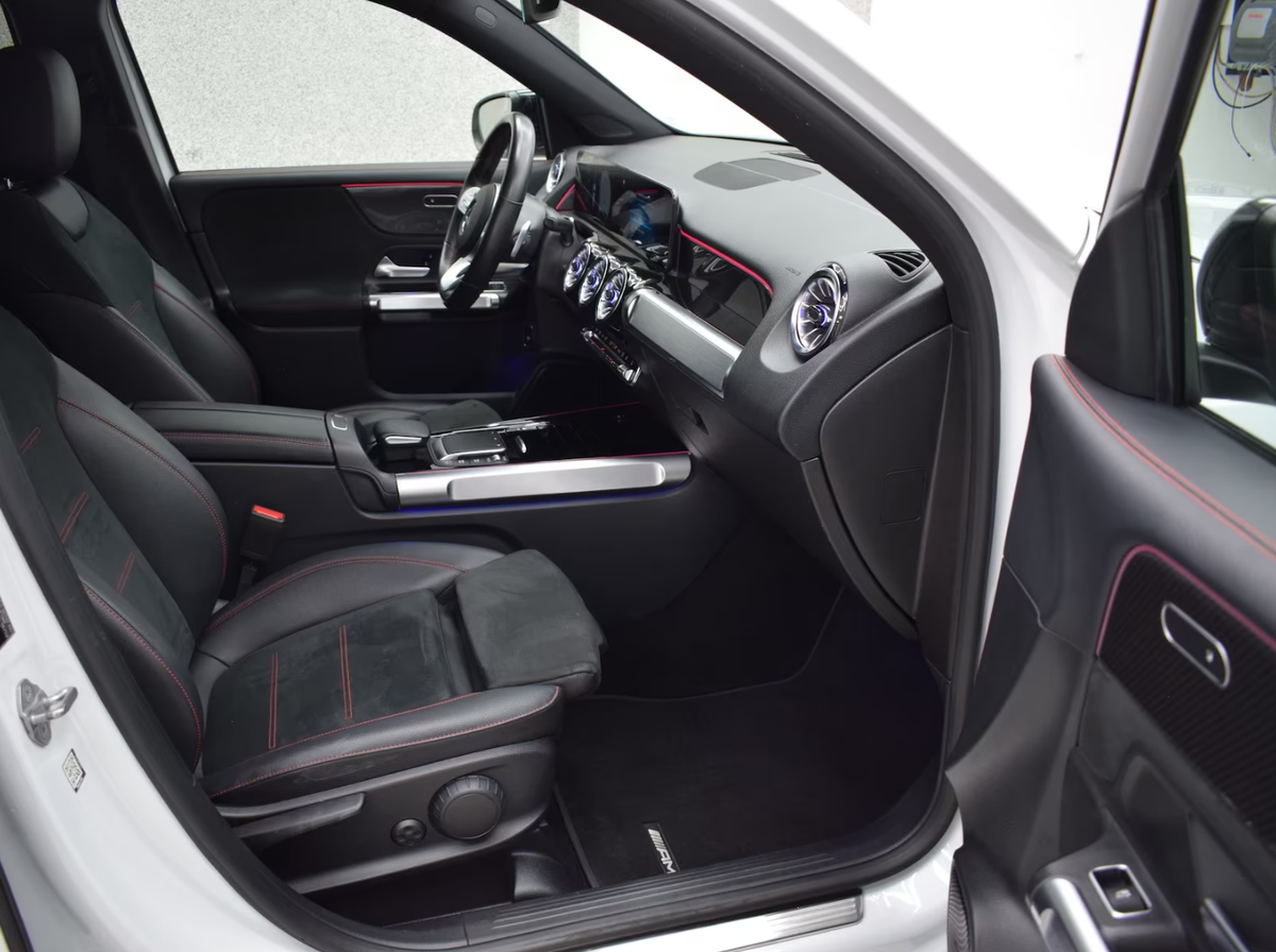 Mercedes-Benz GLB 200d 4matic 150ch AMG Line 8G DCT/Attelage/Pack Sport Black