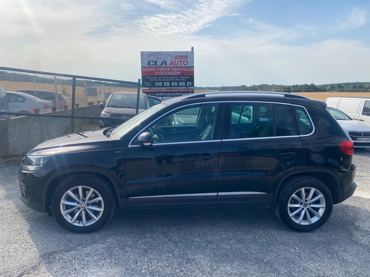 Volkswagen Tiguan 2.0 tdi 110cv bluemotion LOUNGE 1ere MAIN