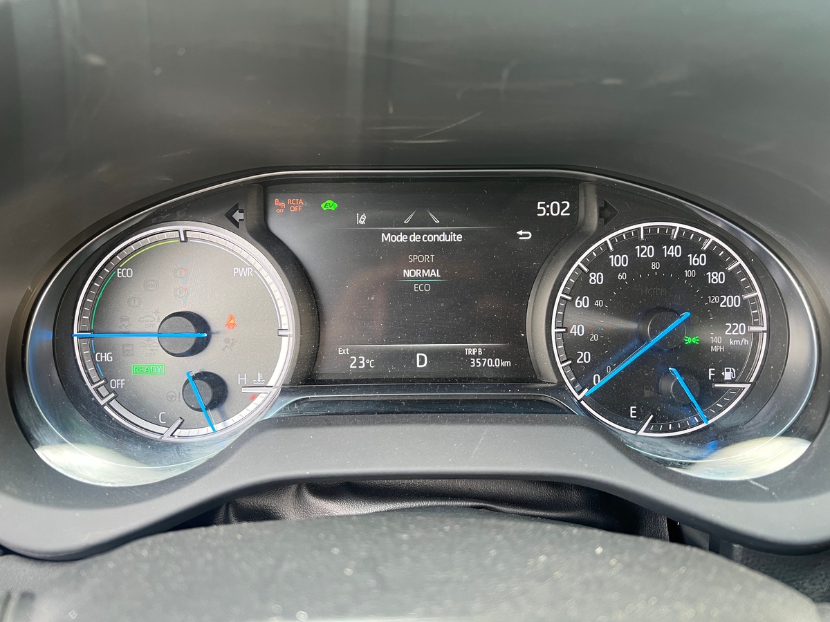 Toyota RAV4 Toyota Venza Hybrid 2.5l 222ch - équivalent RAV4 - sièges chauffants / caméra de recul