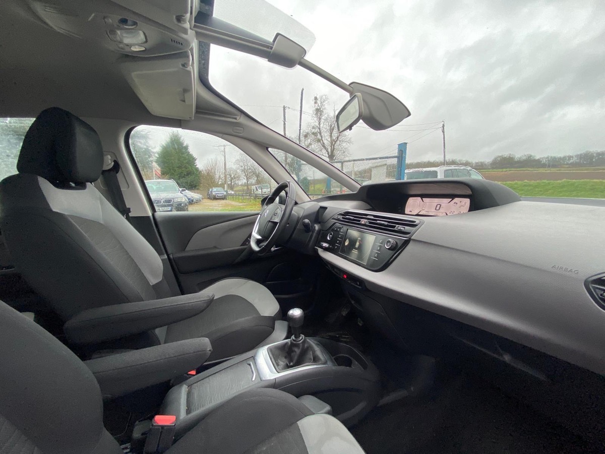 Citroën C4 Picasso essence 130cv
