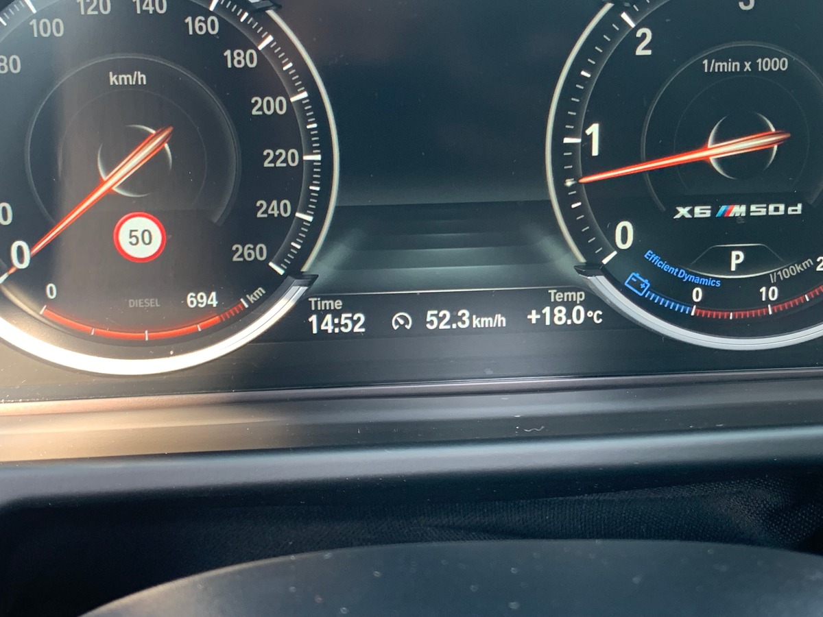 Bmw X6 380 | M | Toit ouvrant | Harman Kardon | Régulateur vitesse adaptatif | Attelage électrique