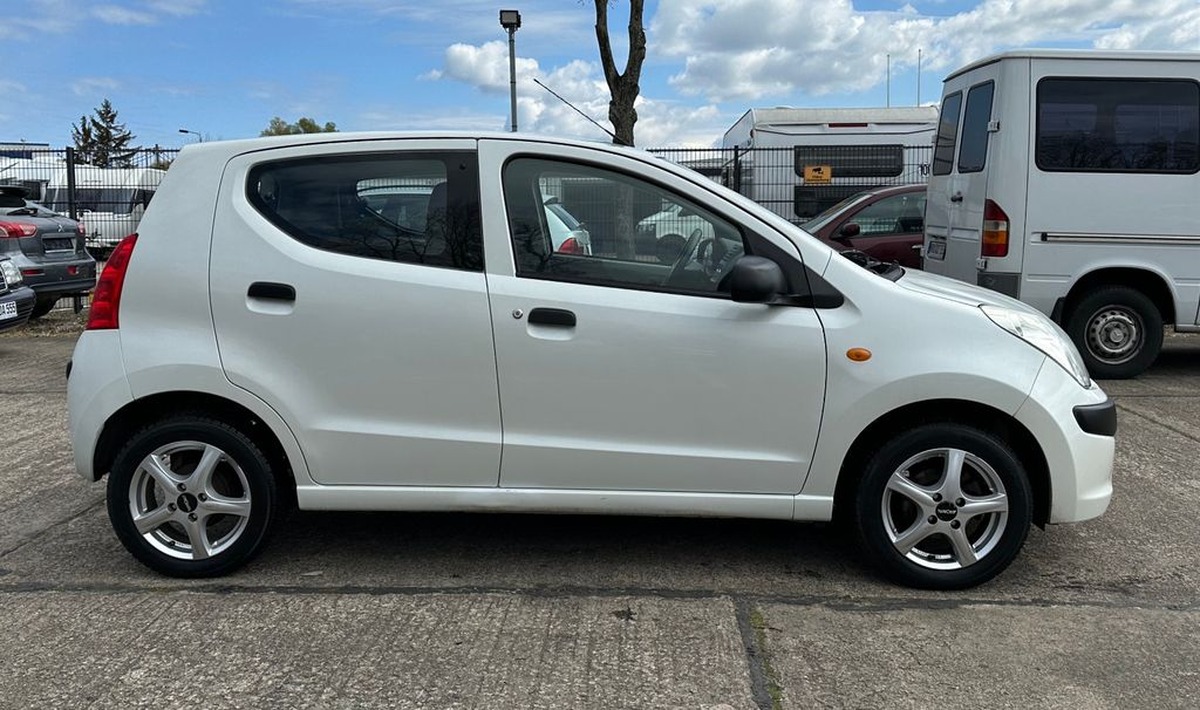 Nissan Pixo 1.0l Acenta