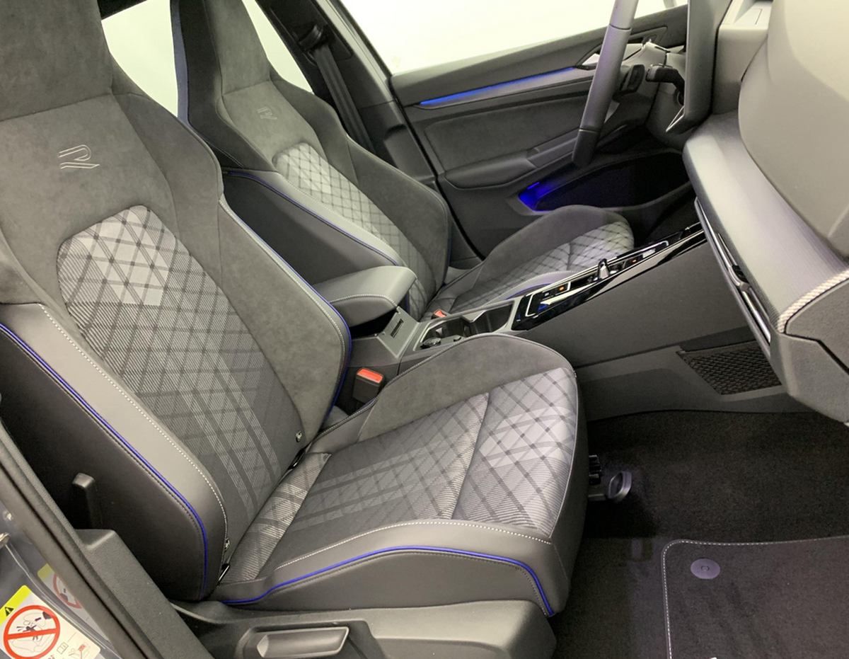 Volkswagen Golf 8 NOUVELLE 2.0 TDI 150 DSG7 R-LINE PLUSIEURS COULEURS DISPONIBLE