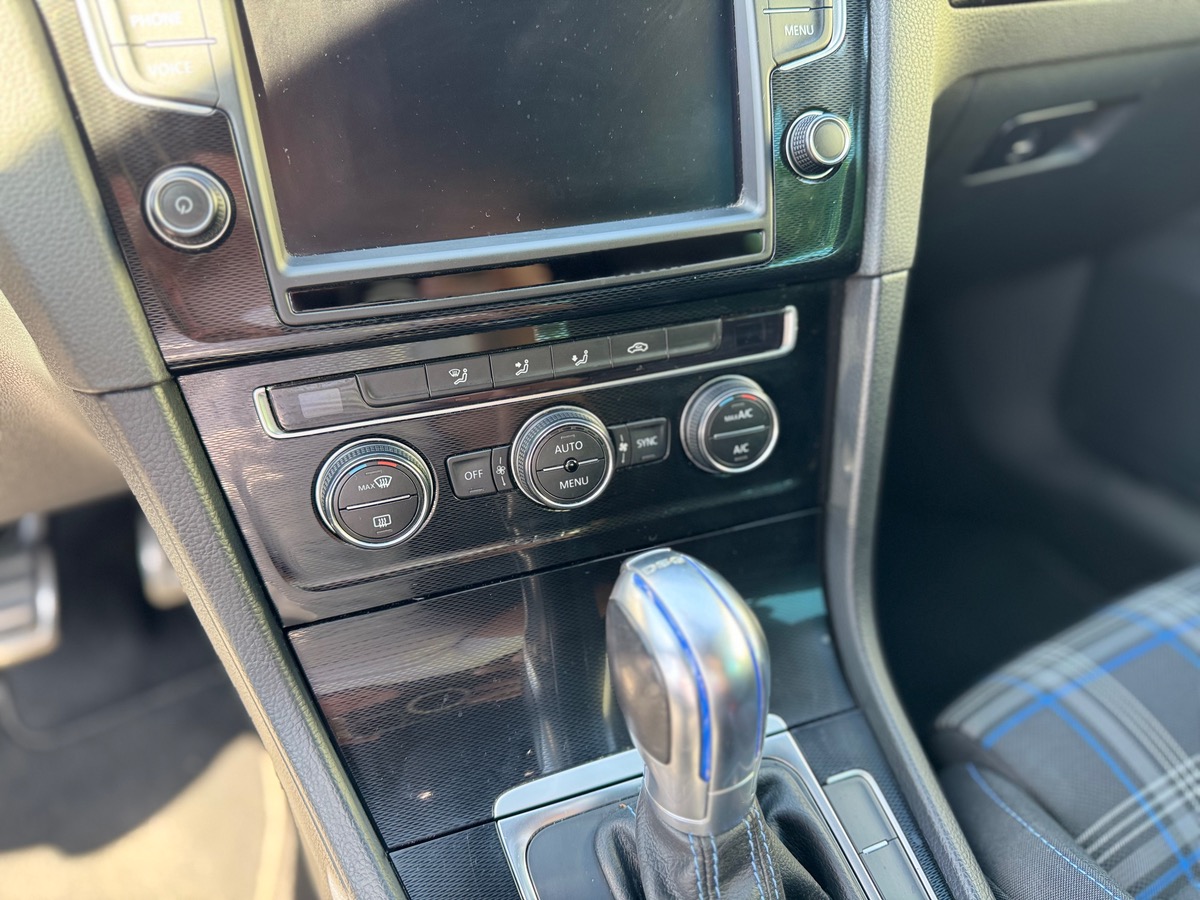 Volkswagen Golf GTE 7 1.4 TSI 204 Hybrid DSG6 150 cv - CAMERA DE RECUL - REGULATEUR ADAPTATIF