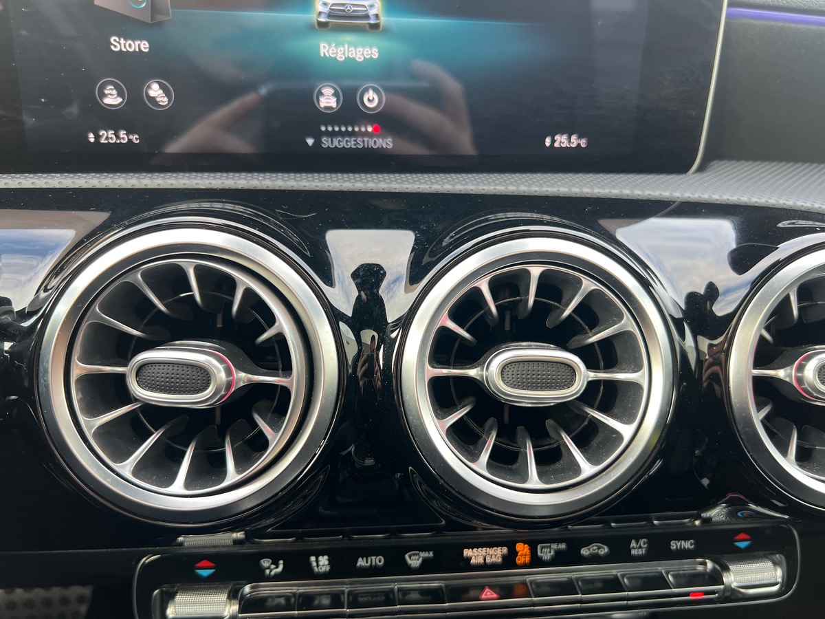 Mercedes-Benz Classe A 200d AMG LINE 150cv, SUIVI COMPLET, TOIT OUVRANT, CARPLAY, LED, MULTIBEAM