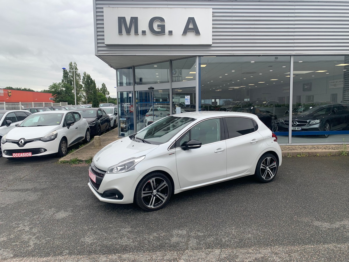 Peugeot 208 110 ch | GT Line | Régulateur de vitesse | Apple car Play Android Auto