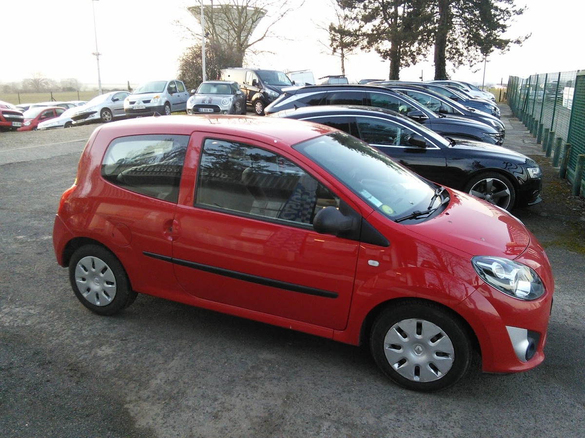RENAULT Twingo 1.2 i  LEV 75 cv  DISTRIBUTION FAITE