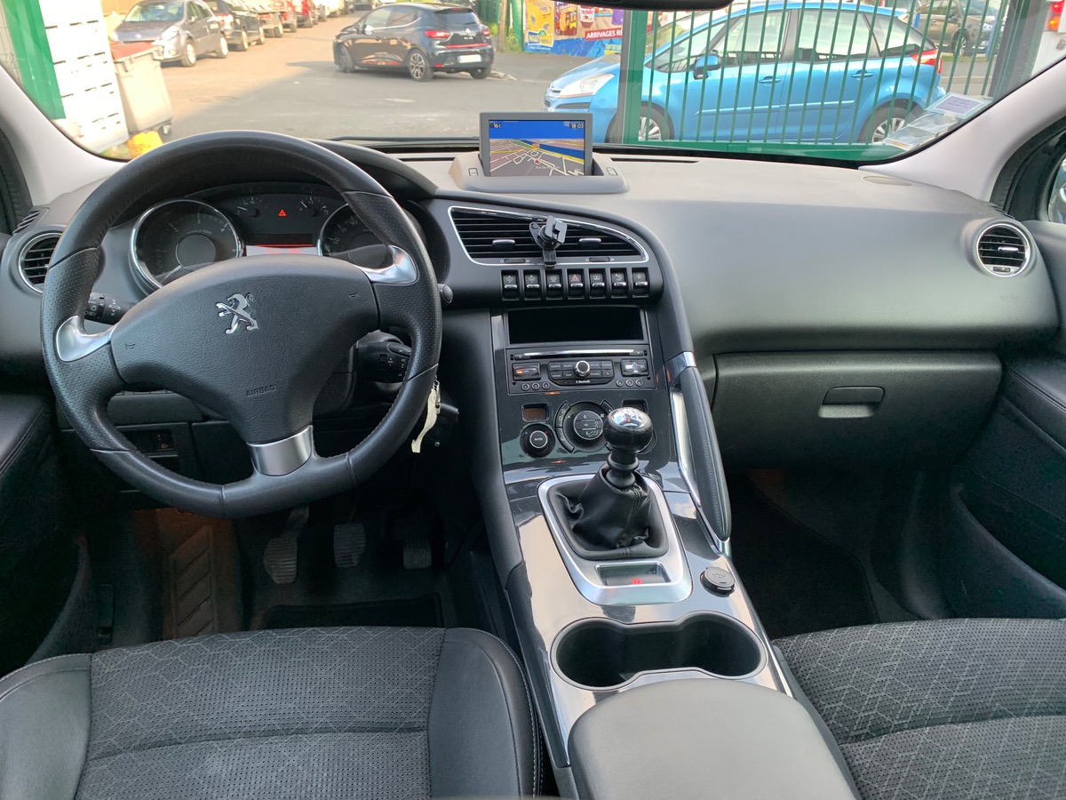 Peugeot 3008 1.6 e-HDI 120 CH alure 1er main 4foit