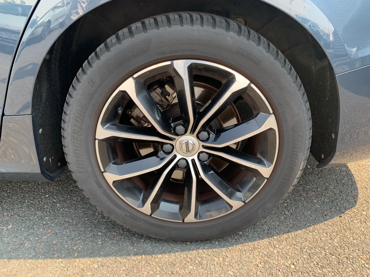 Volvo V60 150 ch | Business Excecutive | Caméra recul | Apple car Play | Cuir | Régulateur vitesse
