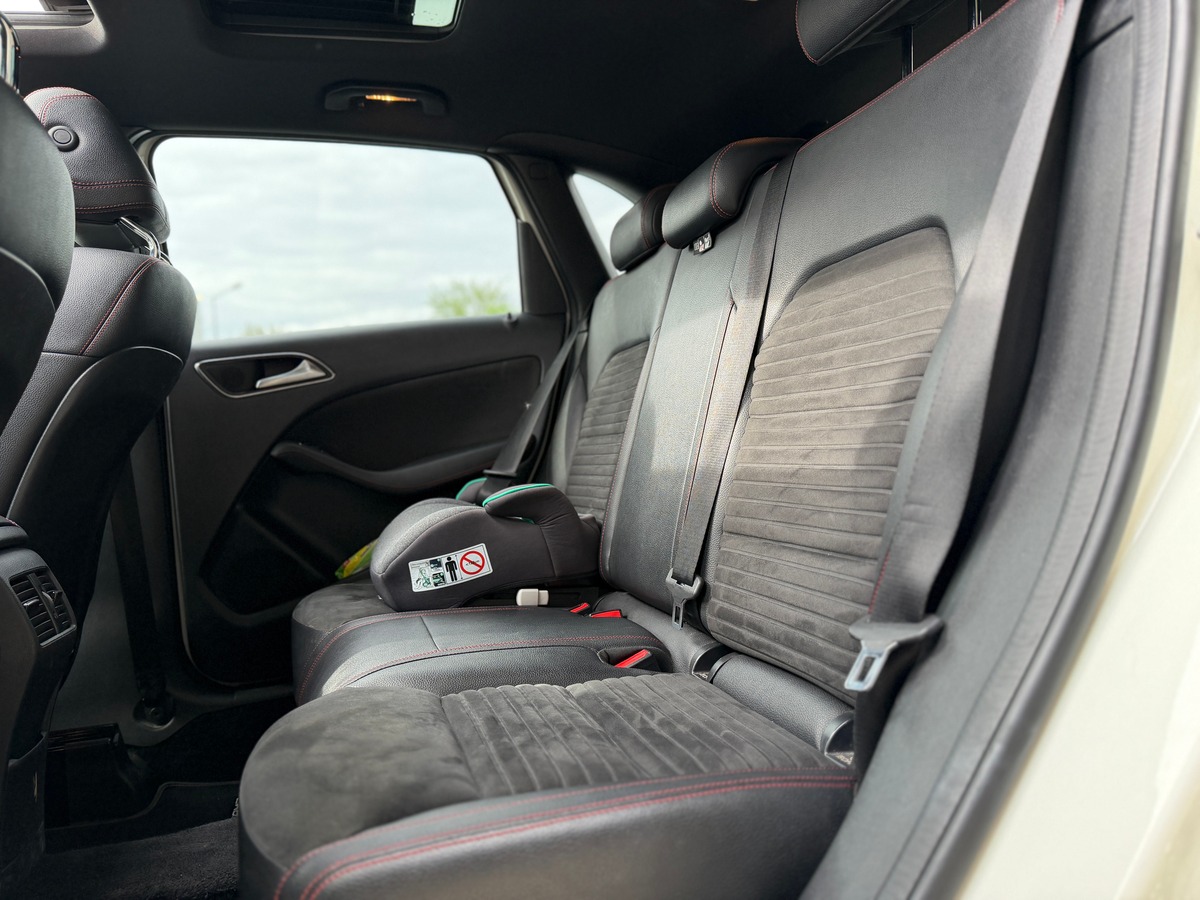 Mercedes-Benz Classe B 200 CDi Pack AMG fascination 2.1 CDi 7G-DCT 136 cv