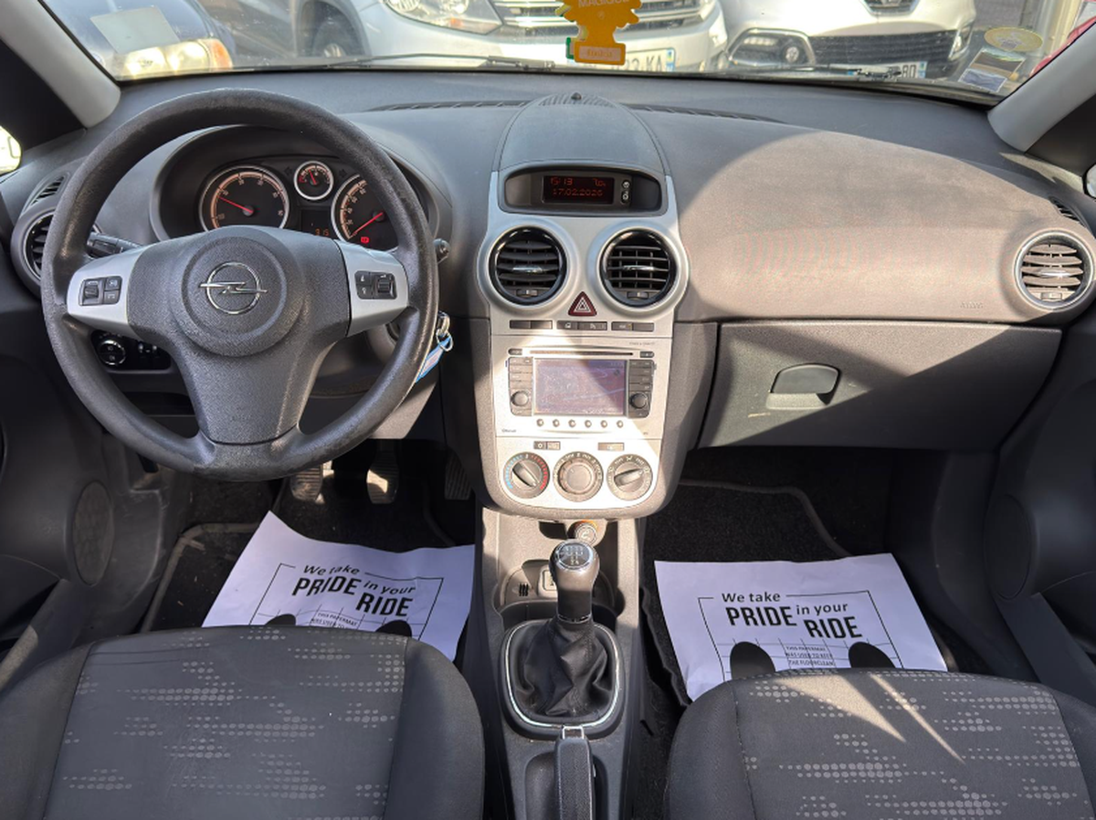 Opel Corsa 1.3 cdti 75ch 5 portes GPS / Aide au stationnement / Clim /