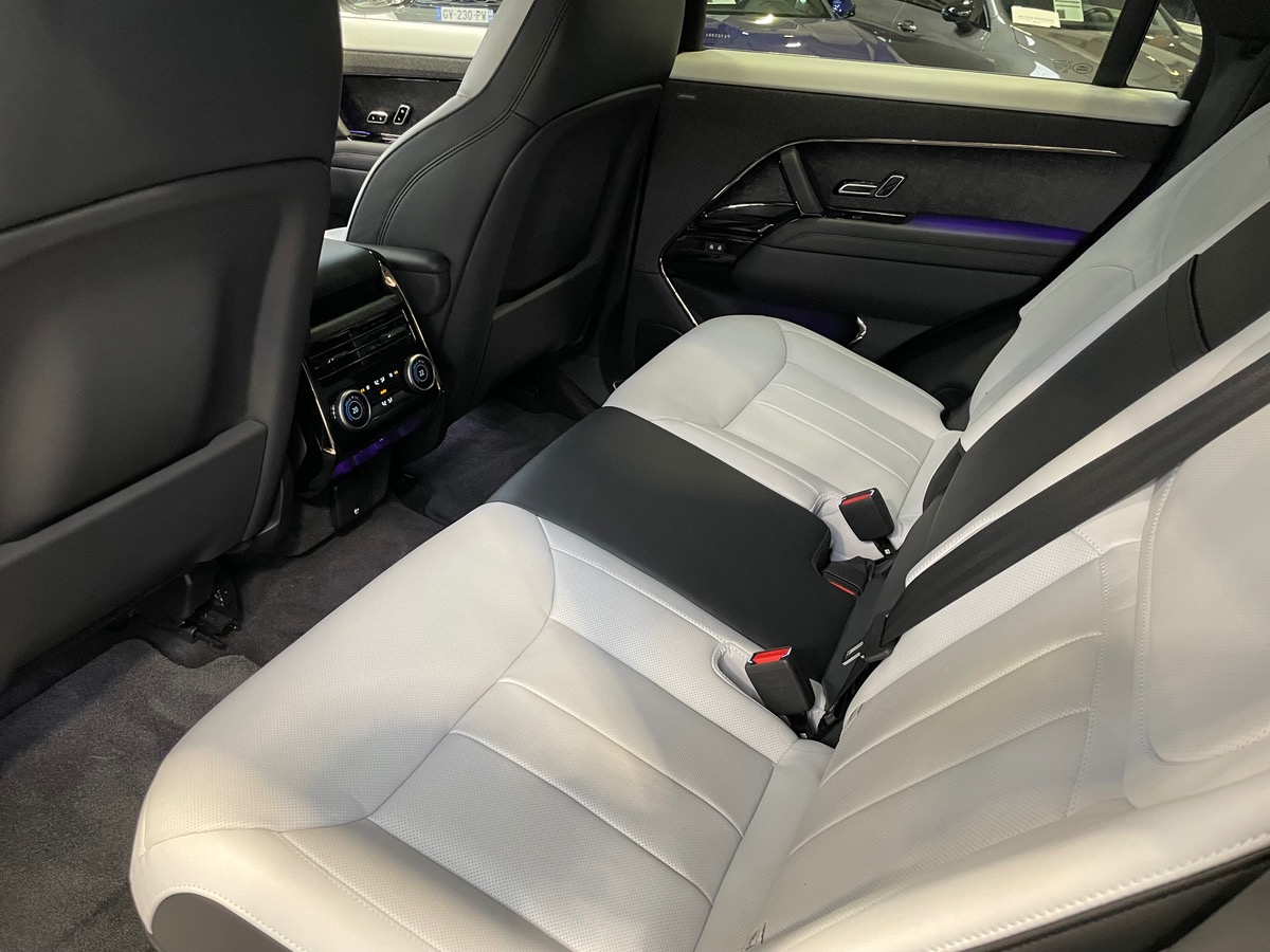 Land-Rover Range Rover Sport 3.0 P510E FIRST EDITION