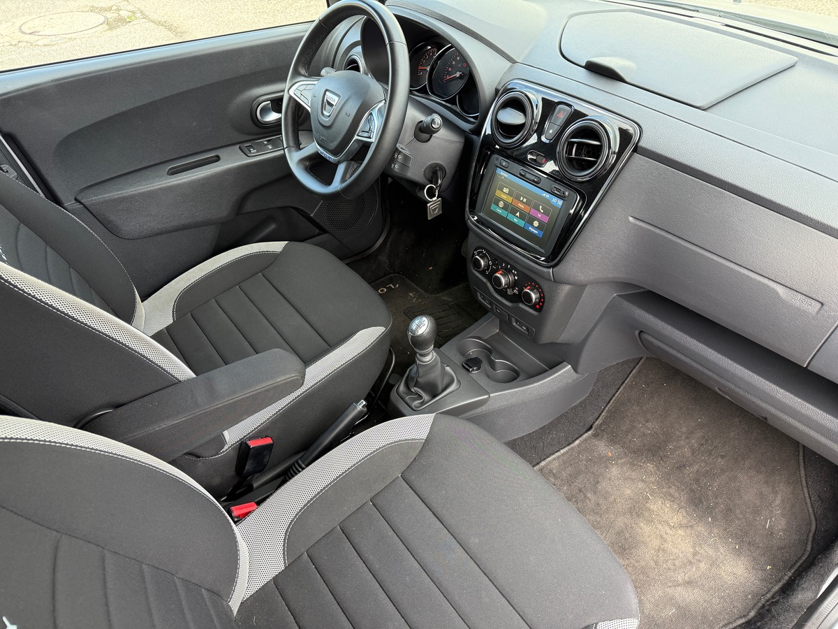 Dacia Lodgy 1.3 TCe FAP 130 cv Stepway, 5 places, Suivi Complet