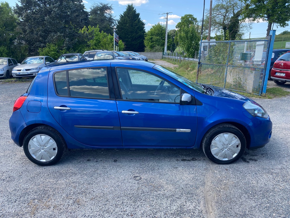 RENAULT Clio 3 phase 2 1.5 dci 75cv 2011 199170km