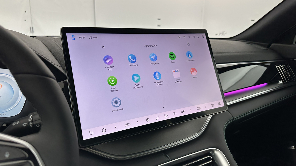 BYD BYD SEAL U 1.5l DM-i 218 chevaux | PHEV Boost (18kWh) | Apple CarPlay | PLUSIEURS COLORIS