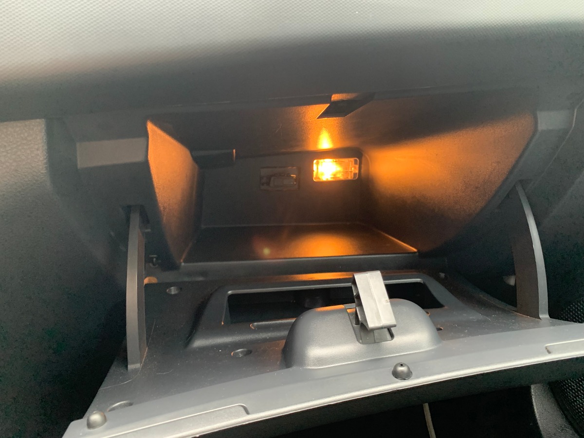 Dacia Sandero 90 ch | Lauréate | Phase 2 | GPS | Régulateur de vitesse | Climatisation | Bluetooth