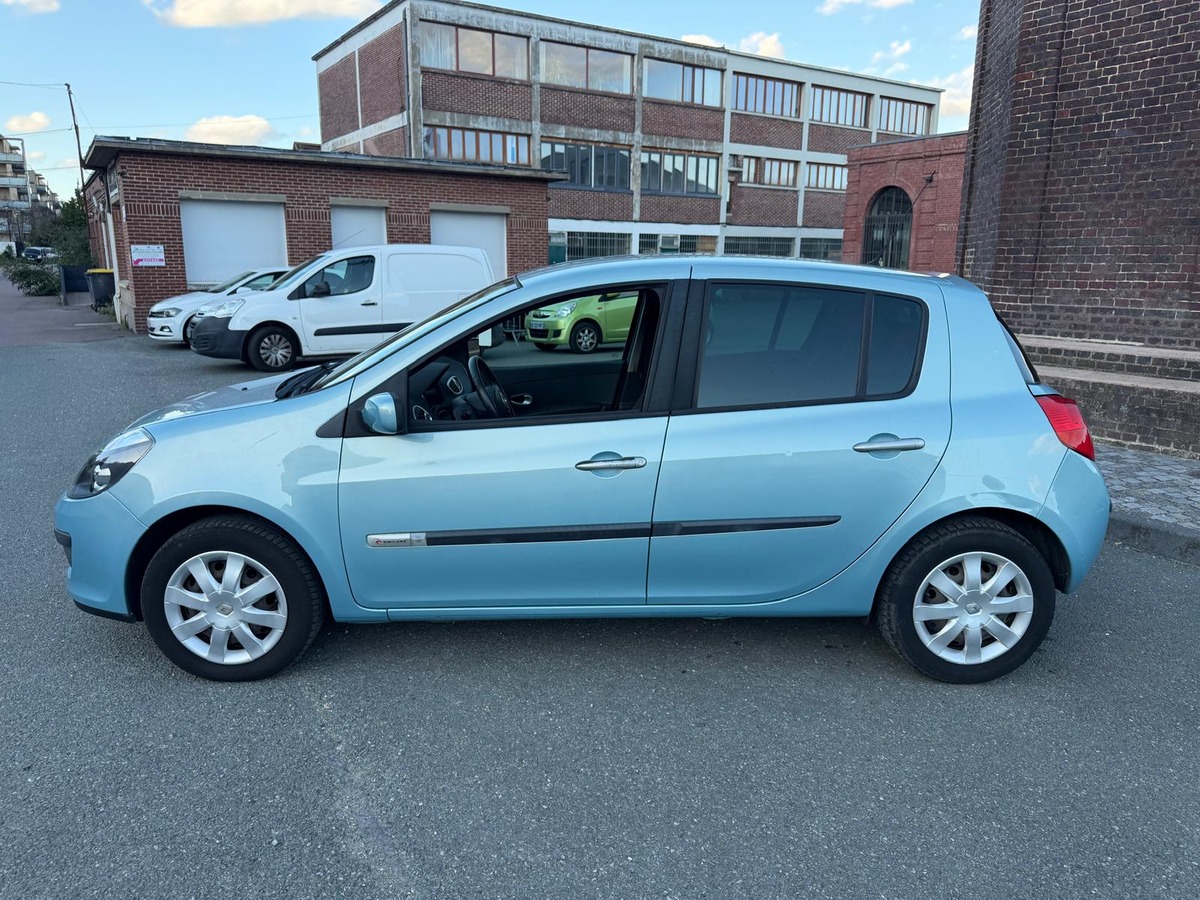 RENAULT Clio III 1.5 DCI 70 RIP CURL 5 Portes- Distribution neuve- Garantie