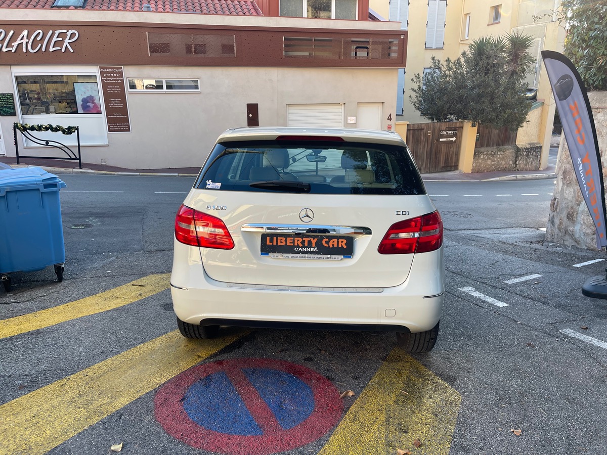 Mercedes Benz CLASSE B B 180 1.5 CDI 109 CV / KM Réel / Caméra de Recul / Intérieur Beige