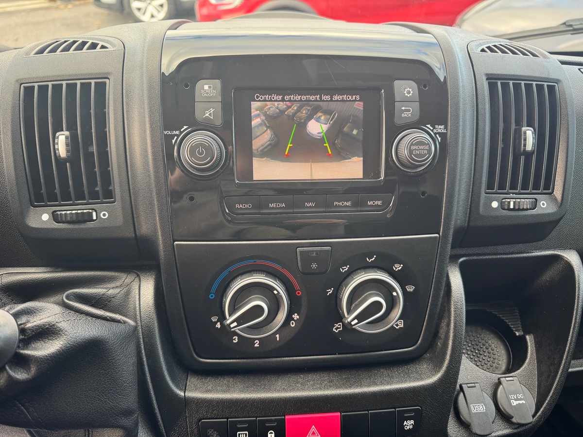 Peugeot Boxer L3H3 2.0 BHDI 130CH PREMIUM PACK + ATTELAGE / PRIX TTC / 12500€ HT