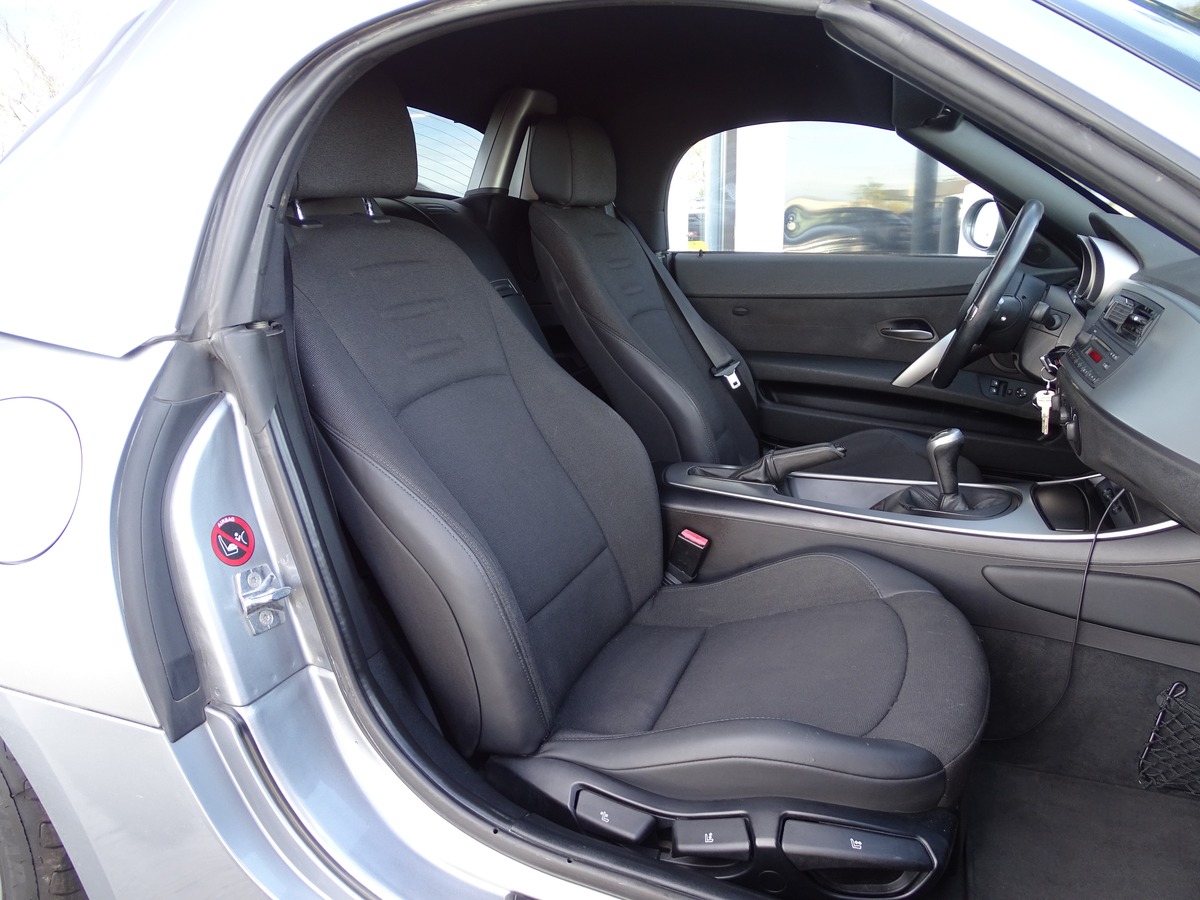 Bmw Z4 Roadster I (E85) 2.5i 177 Ch BVM6 HARD TOP
