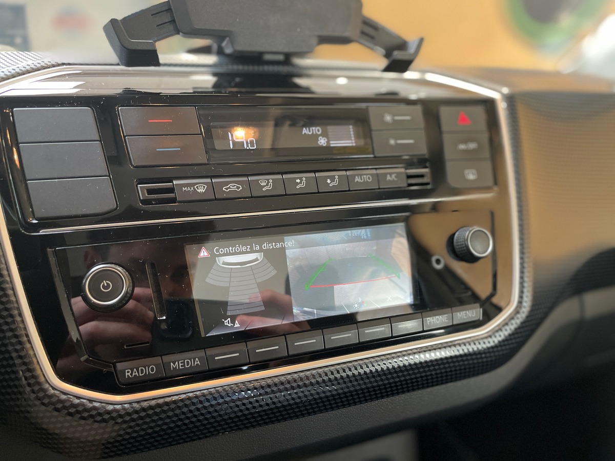 Volkswagen E-up! Electrique // GPS // CAMERA DE RECUL // LIVRAISON POSSIBLE