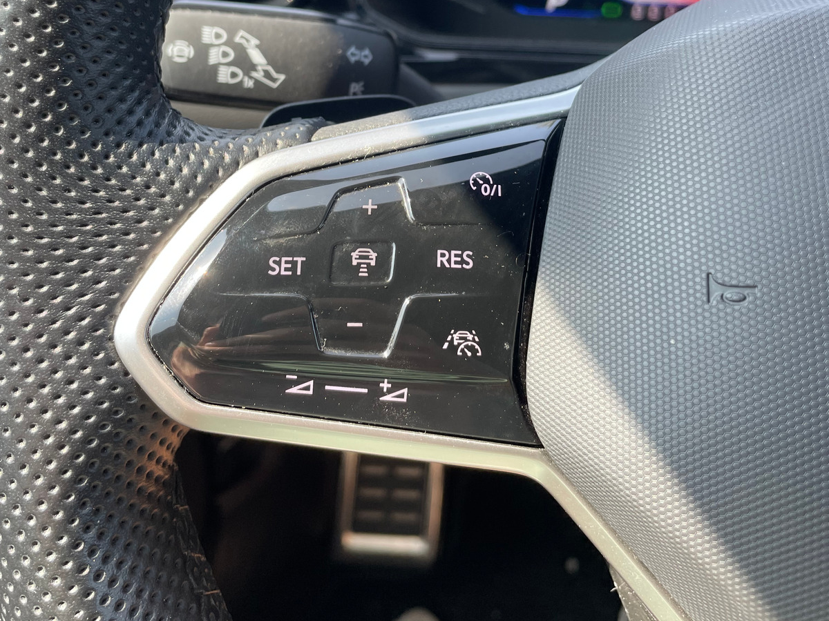 Volkswagen T-Roc 1.5 tsi r-line black edition dsg7