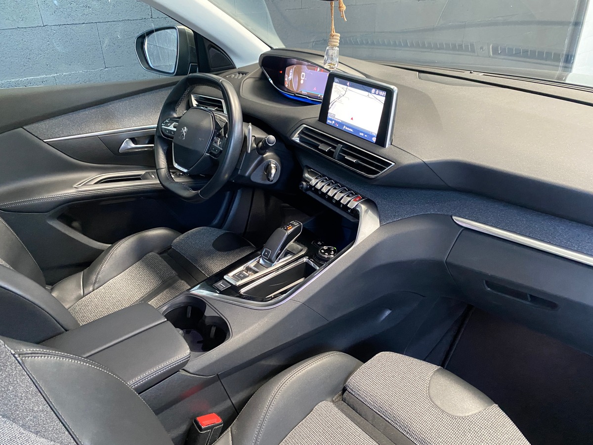 Peugeot 5008 2.0 HDi 180 ALLURE EAT 8