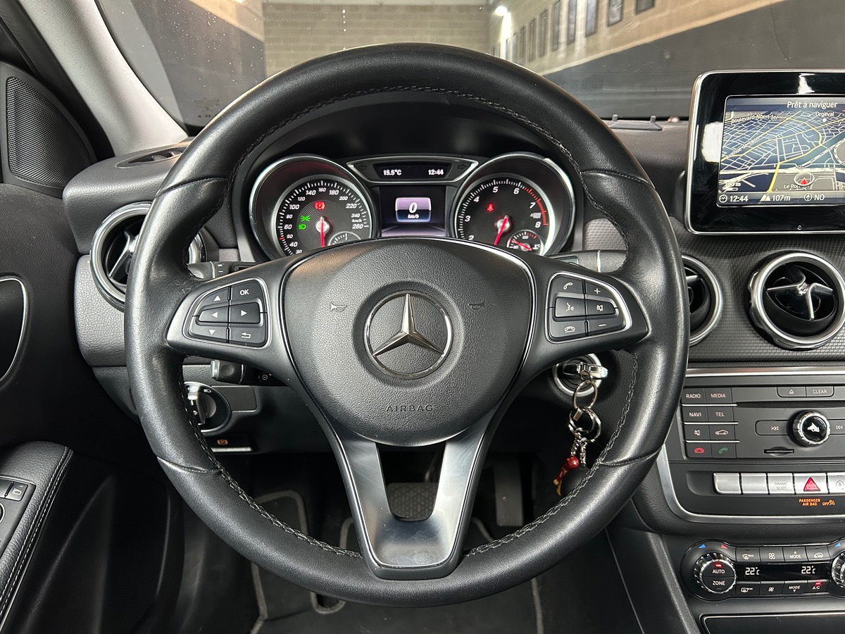 Mercedes Benz GLA 180