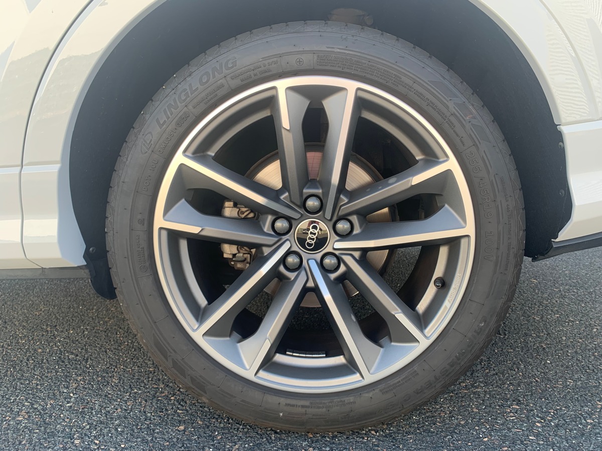 Audi Q3 150 ch | S line | Toit ouvrant | Caméra de recul | Apple car play | Attelage | Régulateur