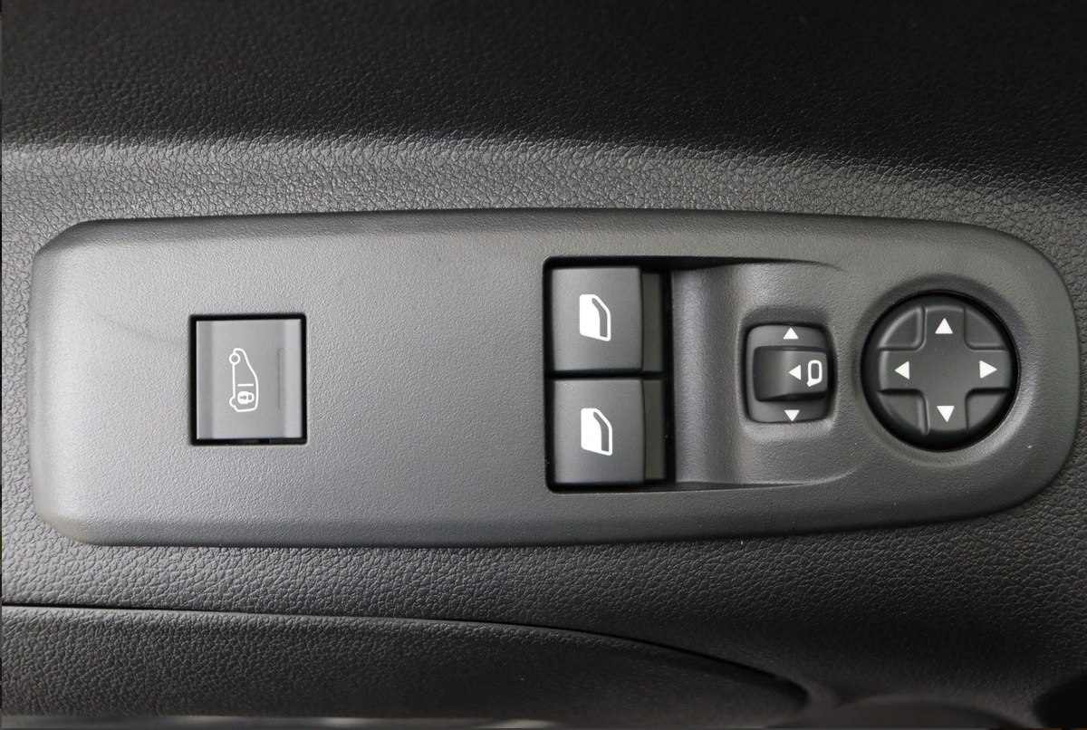 Fiat Doblo New Van LWB Club 1.5 BlueHDI 130 hp AT8