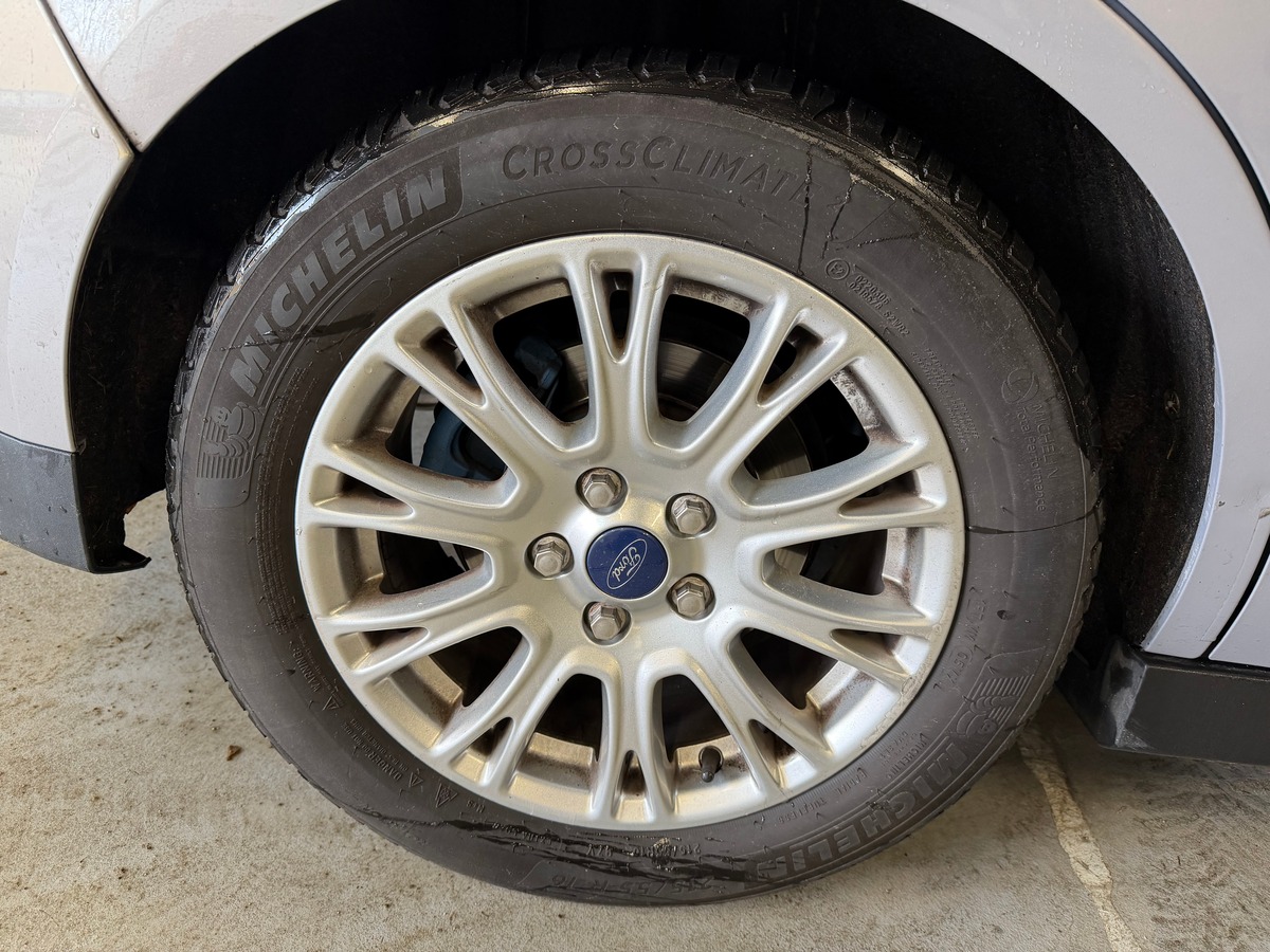 Ford C-max 2.0 tdci 140 Ch Titanium Kit Distribution Ok / Hayon Electrique