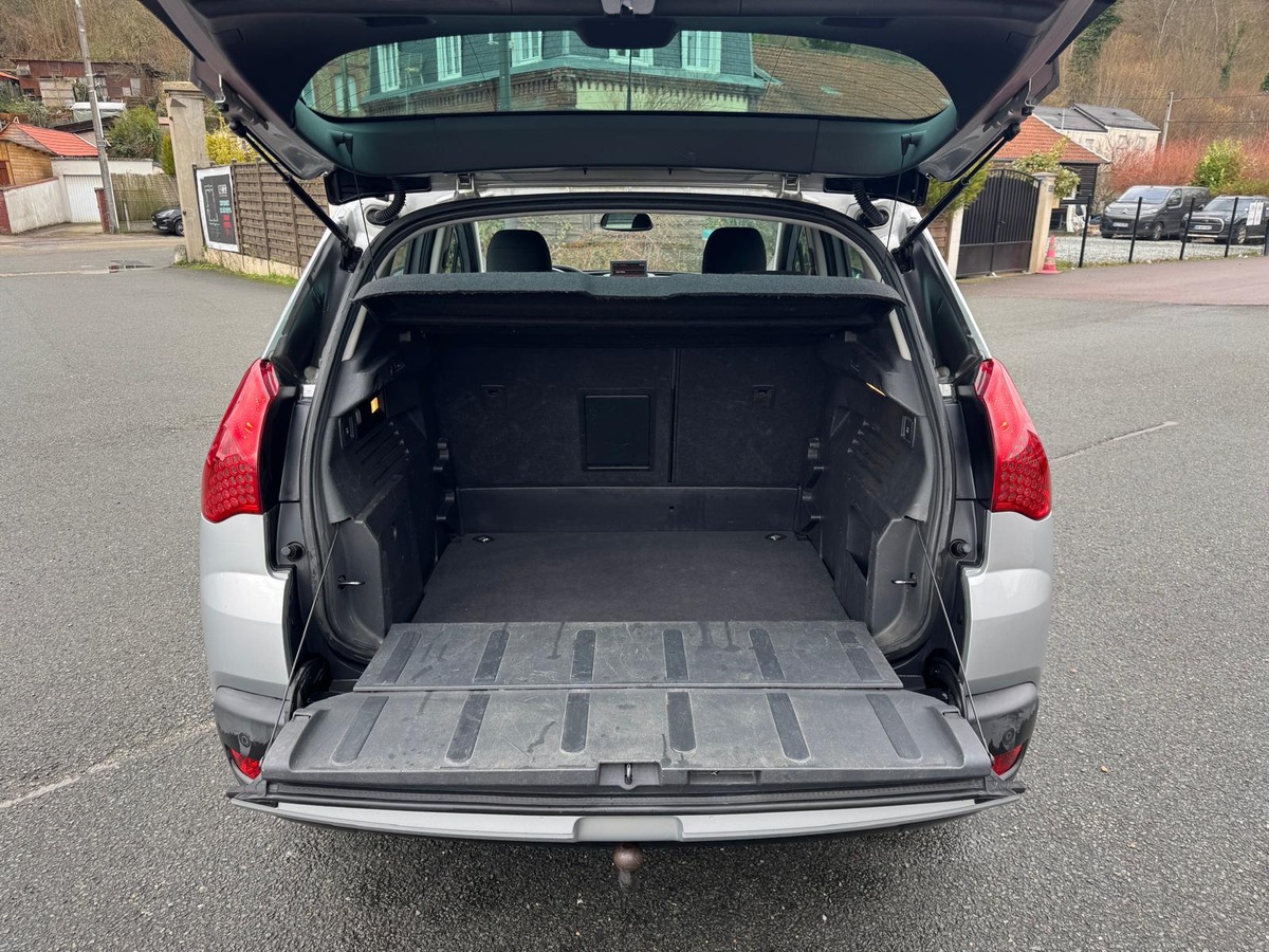 Peugeot 3008 1.6 HDi Access - ATTELAGE - Révisé - Garantie