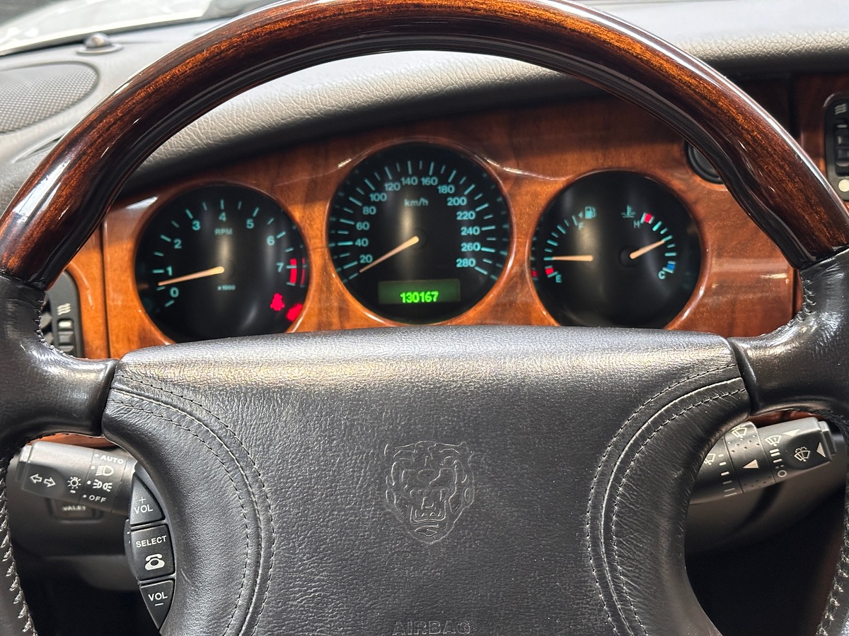 Jaguar XK8 Coupe 4.0l V8