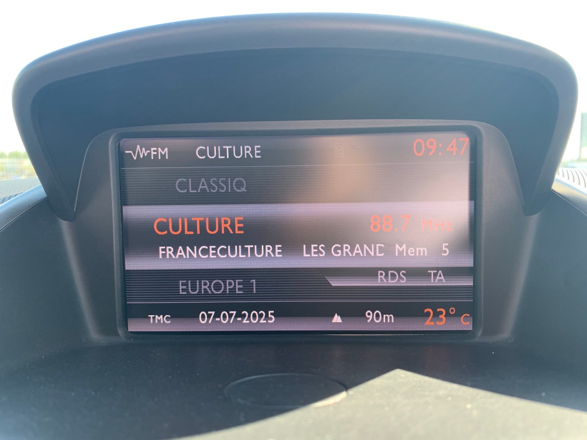Peugeot 207 CC 110 ch | FELINE | GPS |  Bluetooth | Régulateur vitesse | Radar recul | Sièges sport