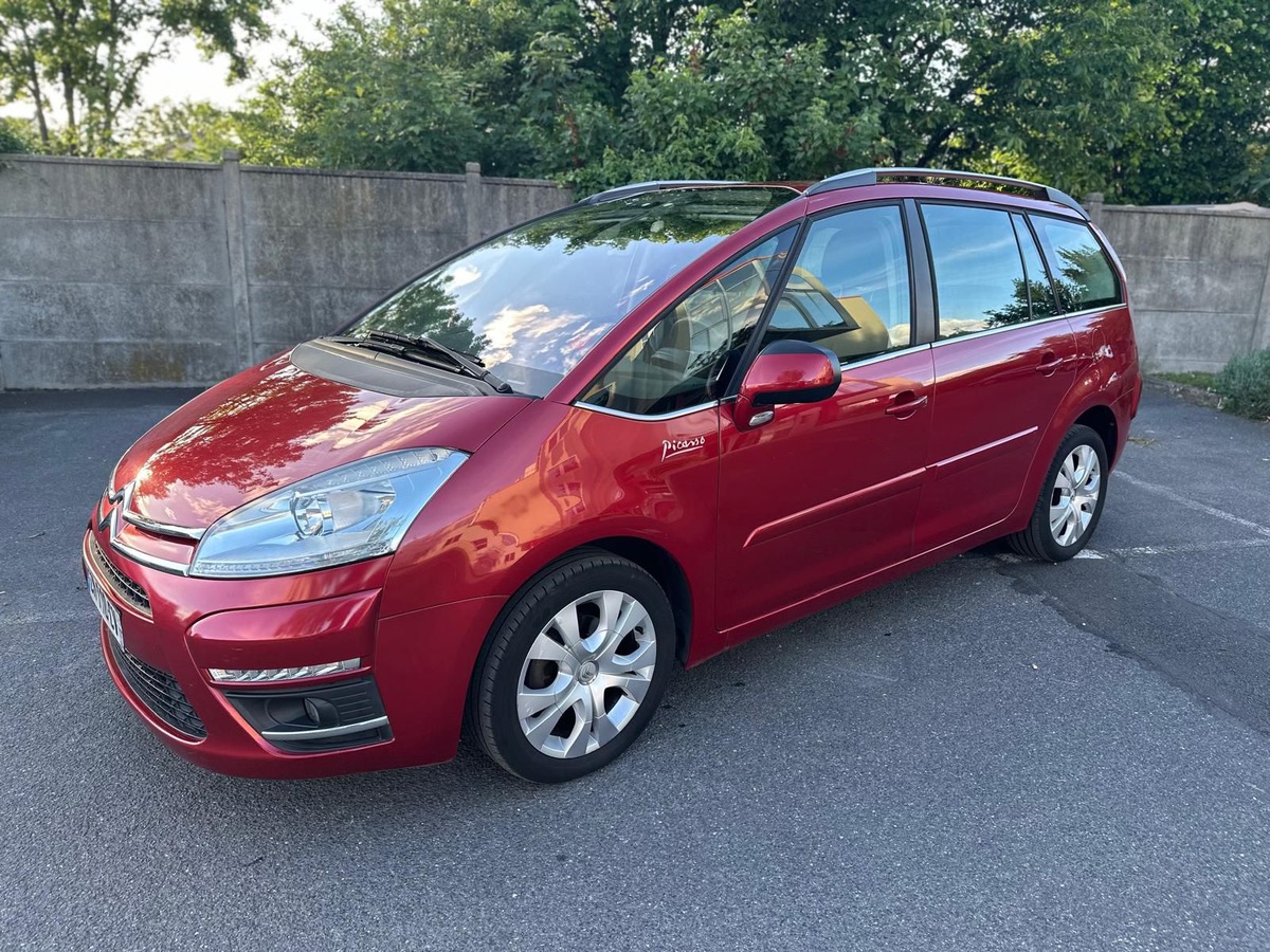 Citroën Grand C4 Picasso 1.6 e-HDI 112 CV 7 places 1r mains en 4X CBL