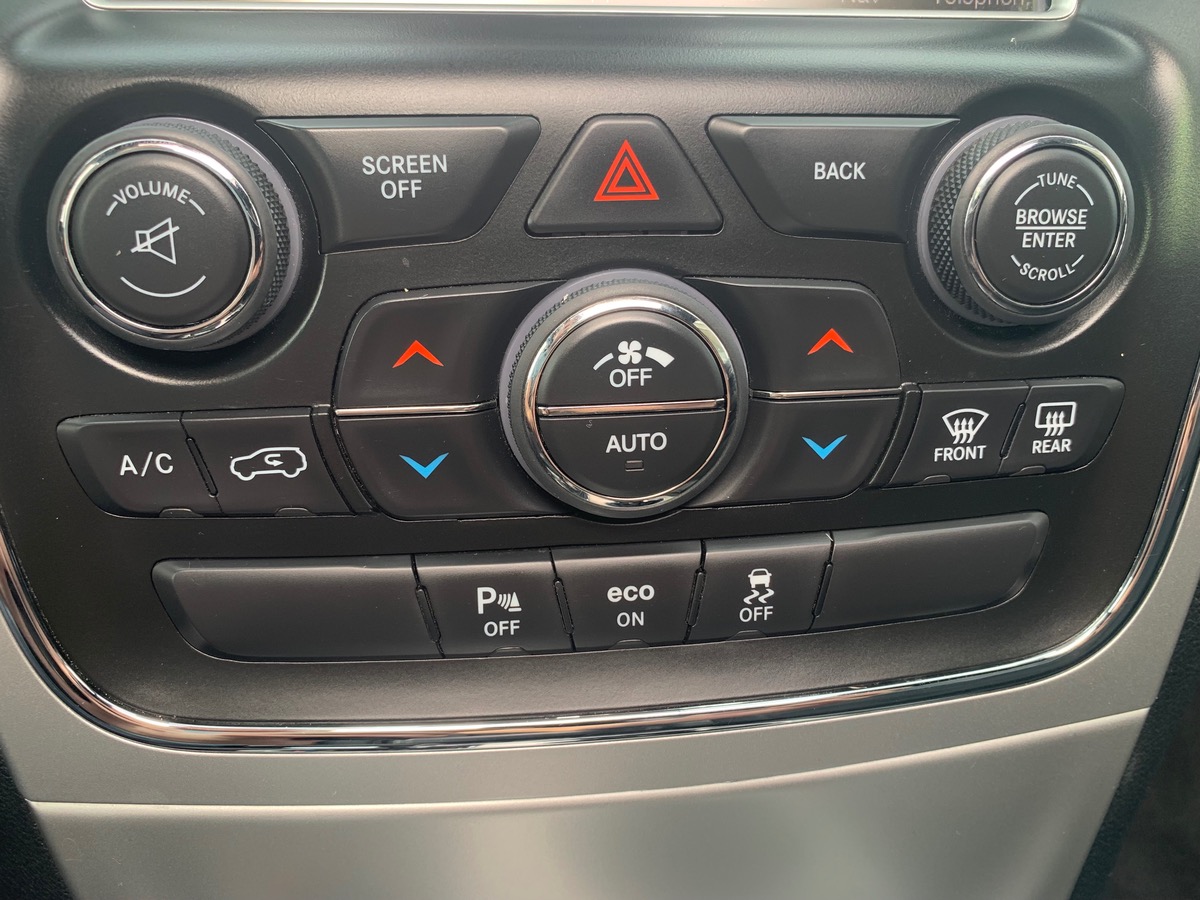 Jeep Grand Cherokee 468 ch | SRT | Attelage amovible | GPS | Caméra de recul