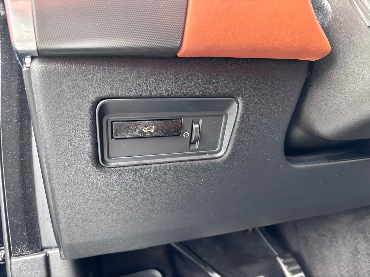 Land-Rover Range Rover Sport 3.0 SD V6 292 HSE Dynamic - Suivi complet - Révisé
