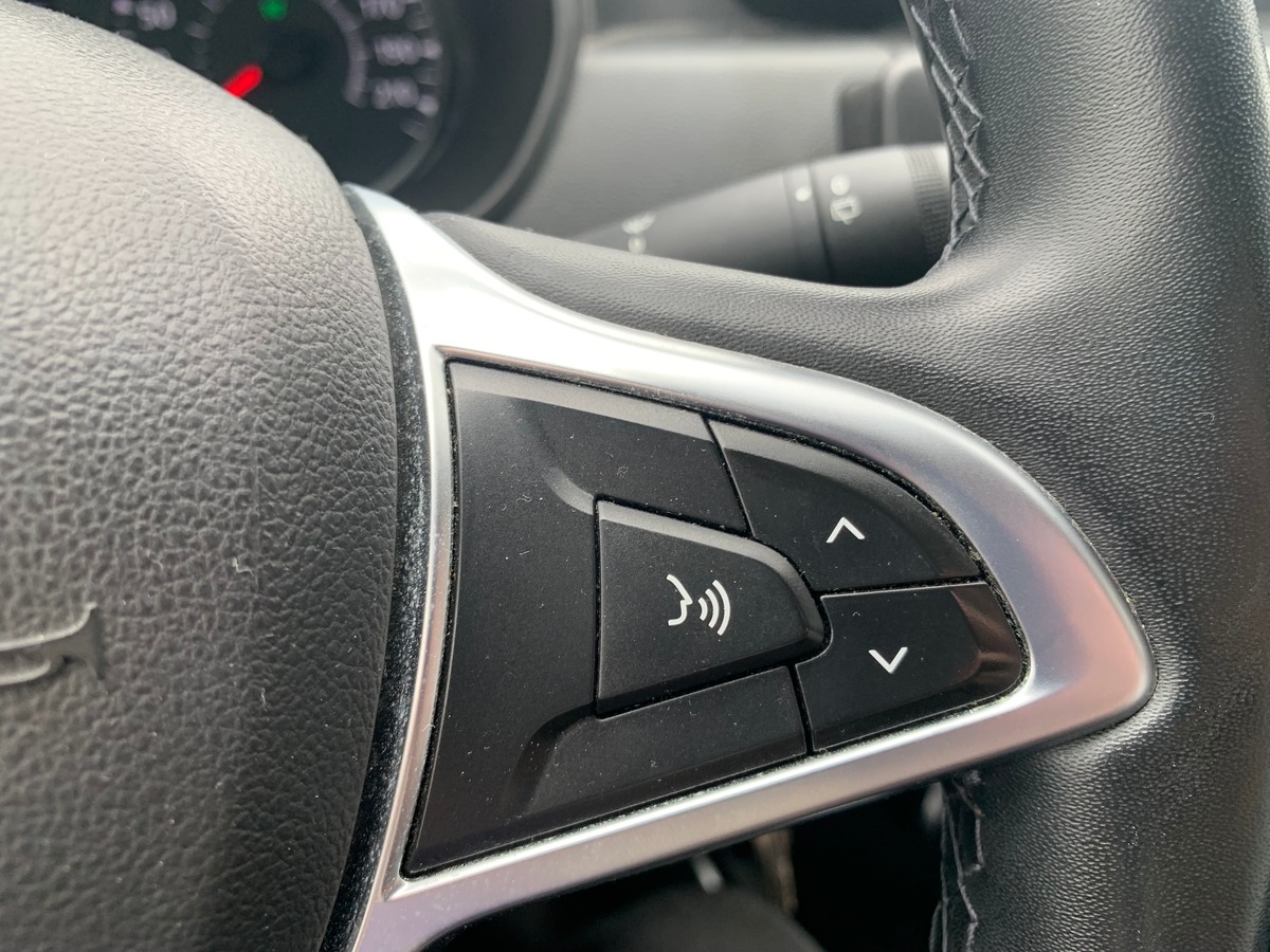 Dacia Duster 130 ch | Techroad | GPS | Régulateur de vitesse | Caméra de recul | Roue de secours