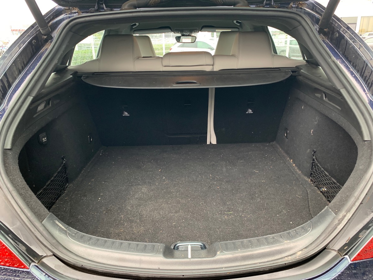 Mercedes-Benz CLA Shooting Brake 122 ch | 180 | Sensation | Cuir | GPS | Caméra recul | Phares LED