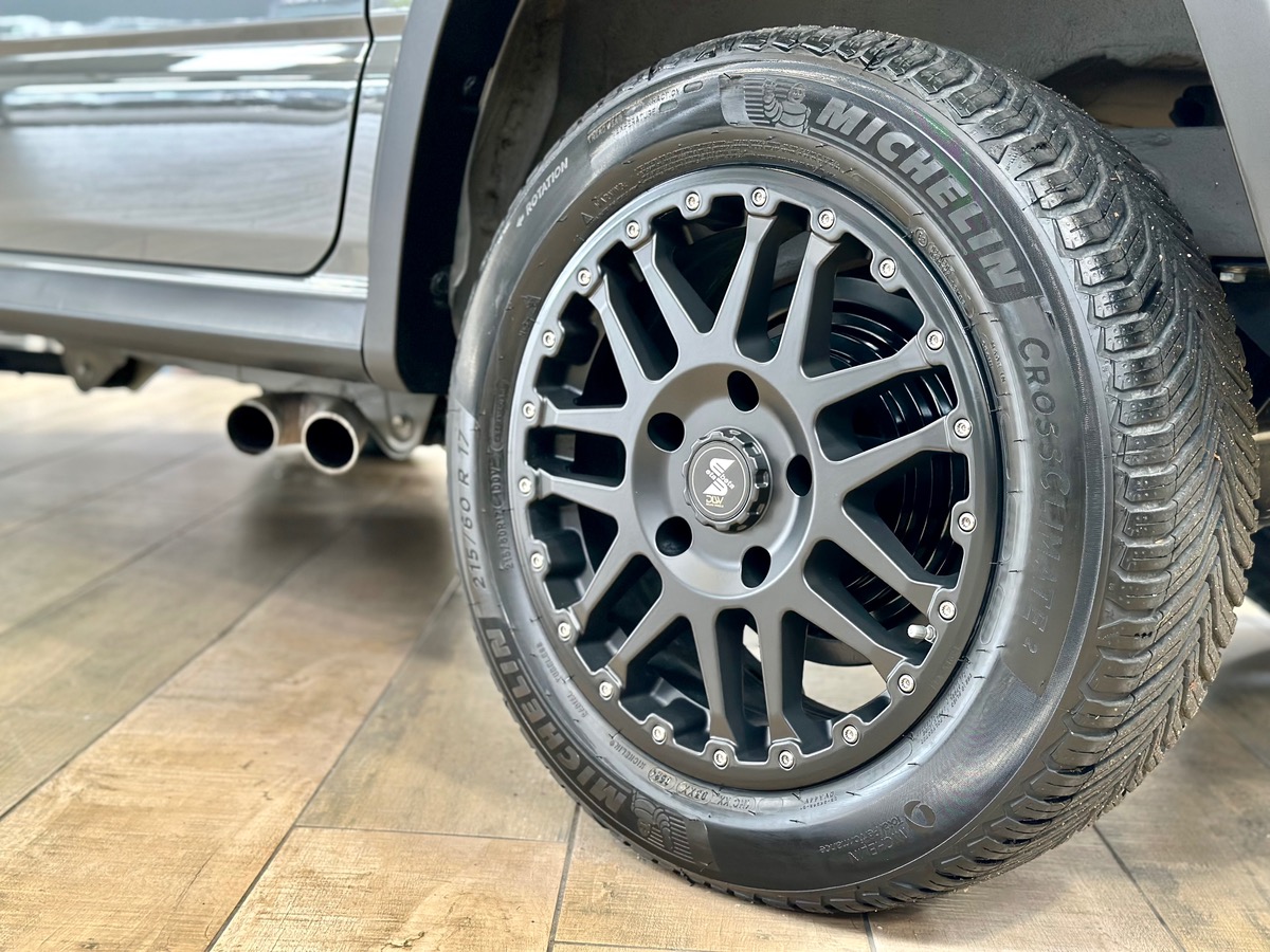 Suzuki Jimny II 1.5 VVT 102 Privilege AllGrip BVM5 1ère Main FR j